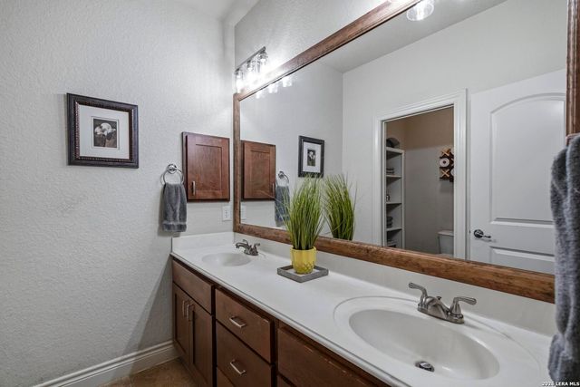 414 Spacious Sky, San Antonio, TX 78260