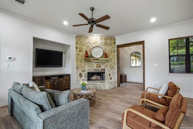 414 Spacious Sky, San Antonio, TX 78260