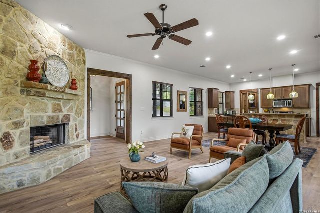 414 Spacious Sky, San Antonio, TX 78260