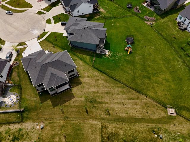 224 NE 60th Court, Ankeny, IA 50021