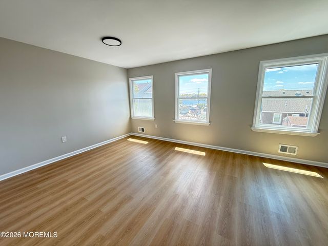 21 Queen Ann Road, Brick, NJ 08723