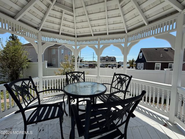 21 Queen Ann Road, Brick, NJ 08723