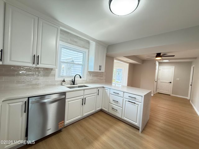 21 Queen Ann Road, Brick, NJ 08723