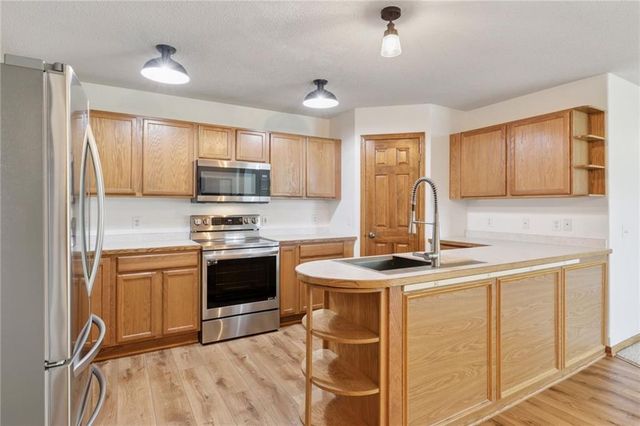 921 Meadowood Lane #1, Hudson, WI 54016