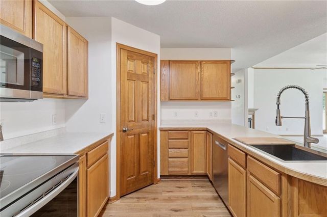 921 Meadowood Lane #1, Hudson, WI 54016