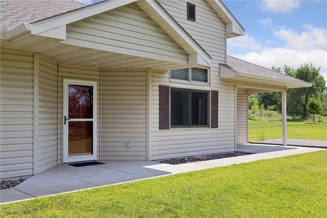 921 Meadowood Lane #1, Hudson, WI 54016
