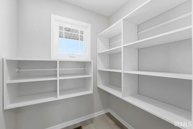 809 Knights Crossing, Kendallville, IN 46755