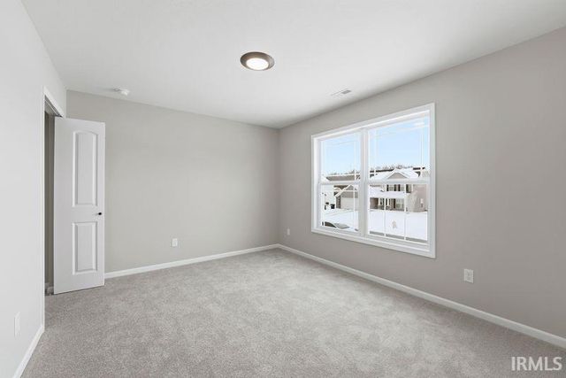 809 Knights Crossing, Kendallville, IN 46755