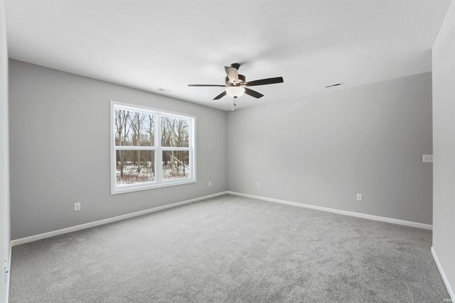 809 Knights Crossing, Kendallville, IN 46755