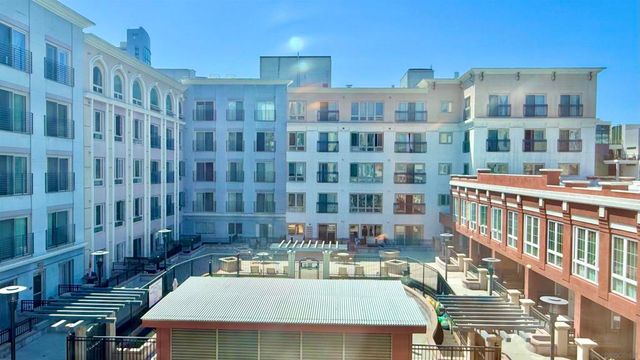 445 Island Ave 504, San Diego, CA 92101