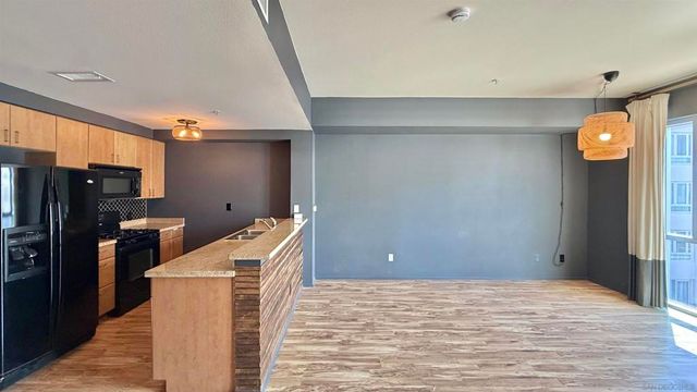 445 Island Ave 504, San Diego, CA 92101