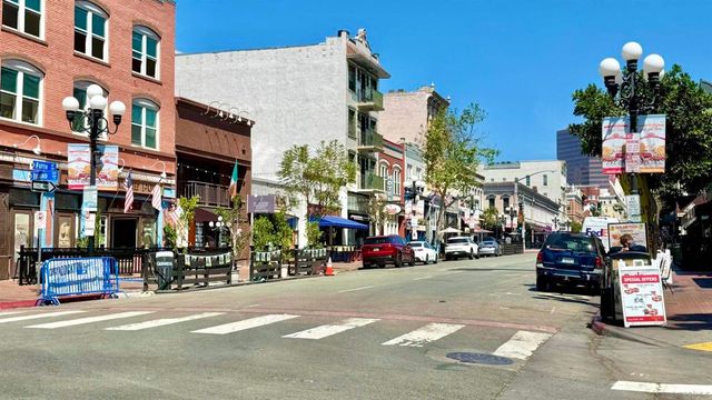 445 Island Ave 504, San Diego, CA 92101