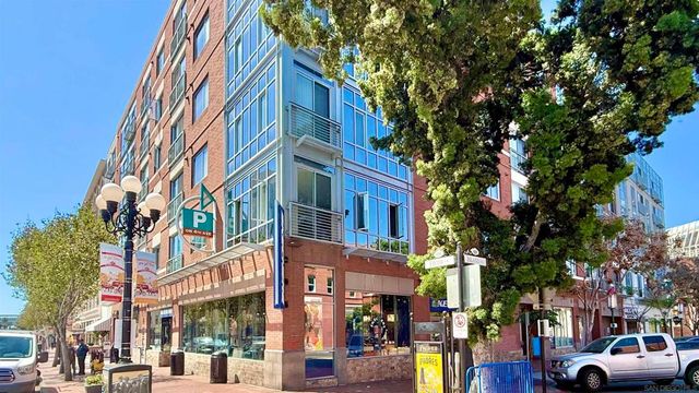 445 Island Ave 504, San Diego, CA 92101