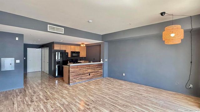 445 Island Ave 504, San Diego, CA 92101