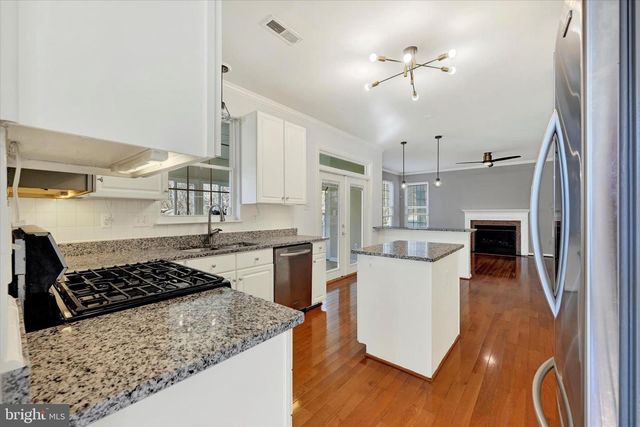 1590 CHAPMAN RD, Crofton, MD 21114