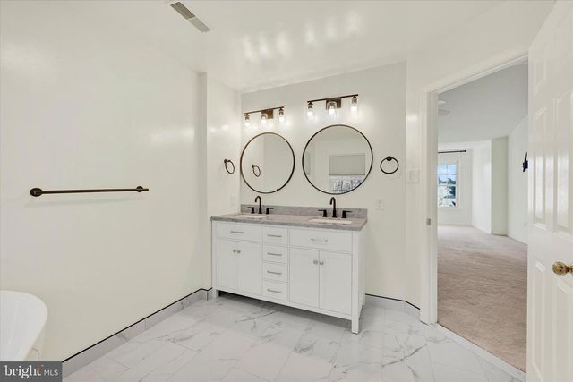 1590 CHAPMAN RD, Crofton, MD 21114