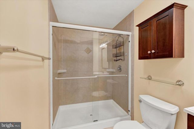 1590 CHAPMAN RD, Crofton, MD 21114