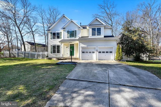 1590 CHAPMAN RD, Crofton, MD 21114