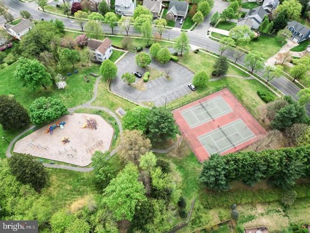 1590 CHAPMAN RD, Crofton, MD 21114