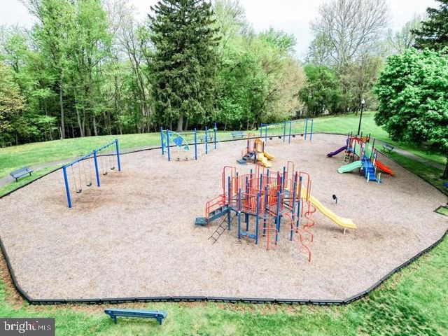 1590 CHAPMAN RD, Crofton, MD 21114