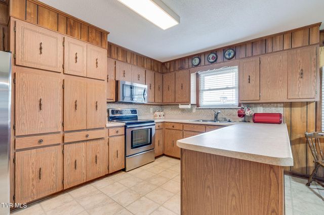 1301 Kenney Street, Greeneville, TN 37745