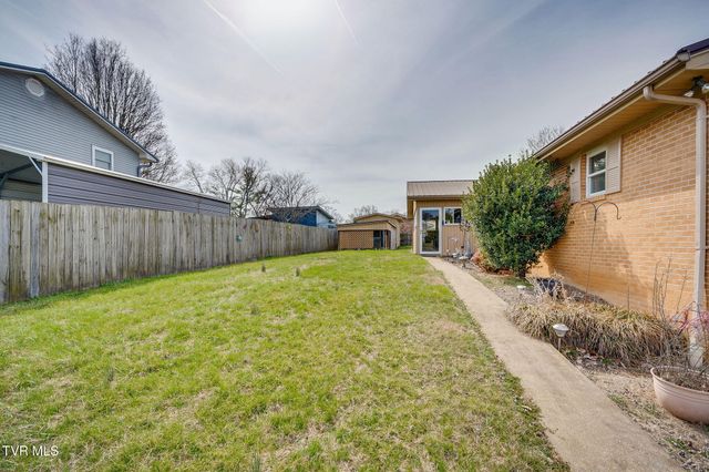 1301 Kenney Street, Greeneville, TN 37745