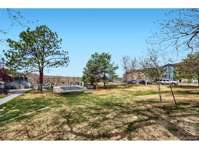 532 Oakwood Dr B101, Castle Rock, CO 80104