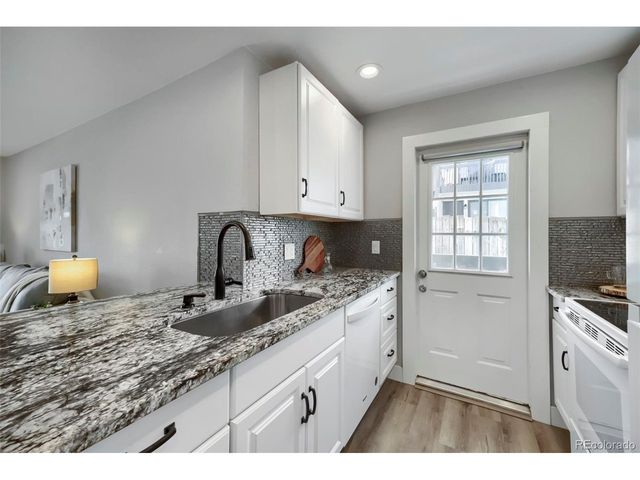 532 Oakwood Dr B101, Castle Rock, CO 80104