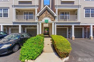 15 Wilmbelton Court, Edison, NJ 08820