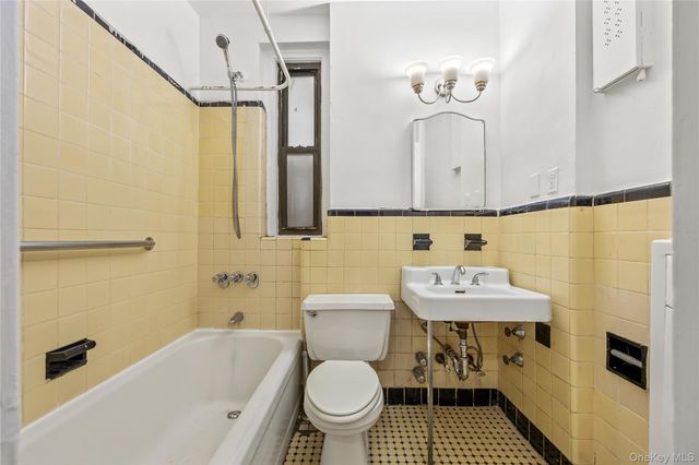 398 Oliver Place 1A, Bronx, NY 10458