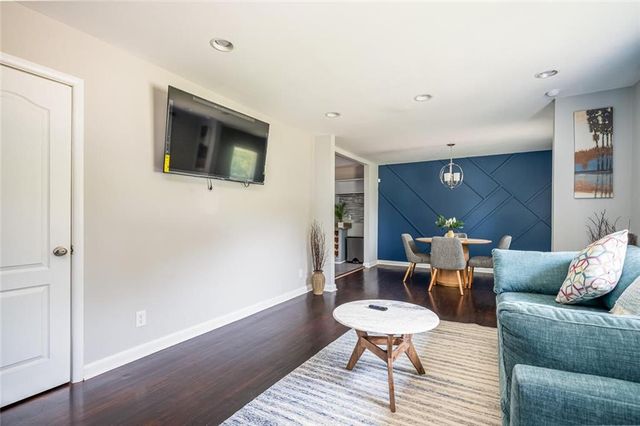 177 Silver Springs Circle SW, Atlanta, GA 30310