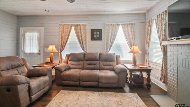 315 S Barron, Rusk, TX 75785