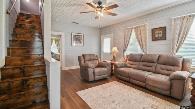 315 S Barron, Rusk, TX 75785