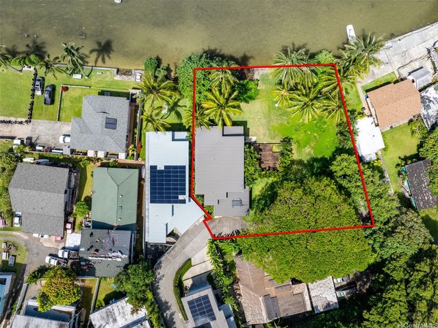 47-409 Kamehameha Highway B, Kaneohe, HI 96744