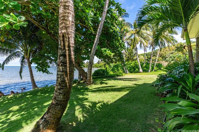 47-409 Kamehameha Highway B, Kaneohe, HI 96744