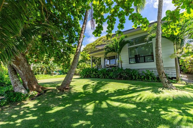 47-409 Kamehameha Highway B, Kaneohe, HI 96744