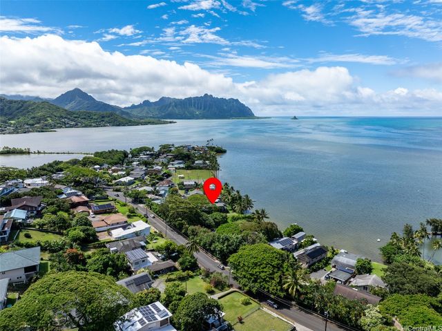 47-409 Kamehameha Highway B, Kaneohe, HI 96744