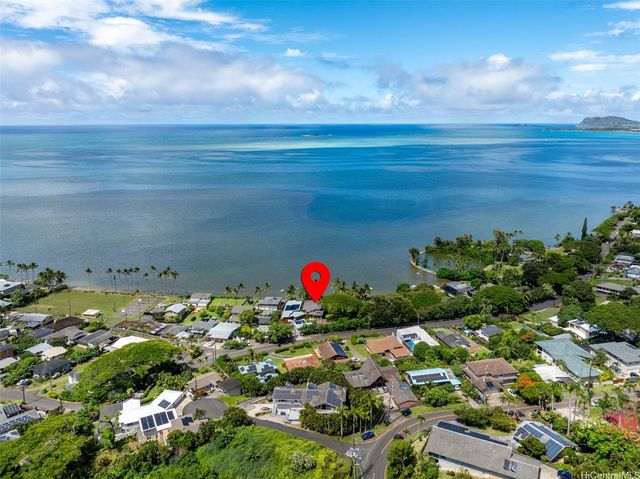 47-409 Kamehameha Highway B, Kaneohe, HI 96744