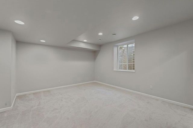 W79N423 Ridgeway LANE, Cedarburg, WI 53012