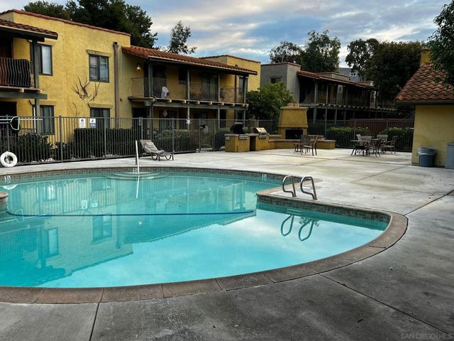 2360 Paseo De Laura 1, Oceanside, CA 92056