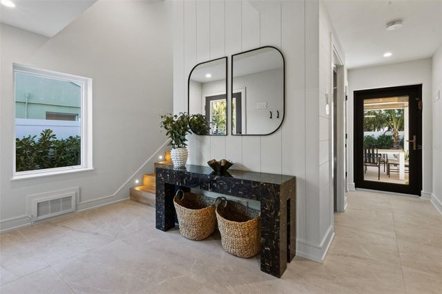 150 GRANT DRIVE, Sarasota, FL 34236