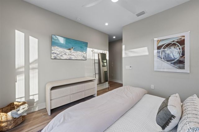 150 GRANT DRIVE, Sarasota, FL 34236