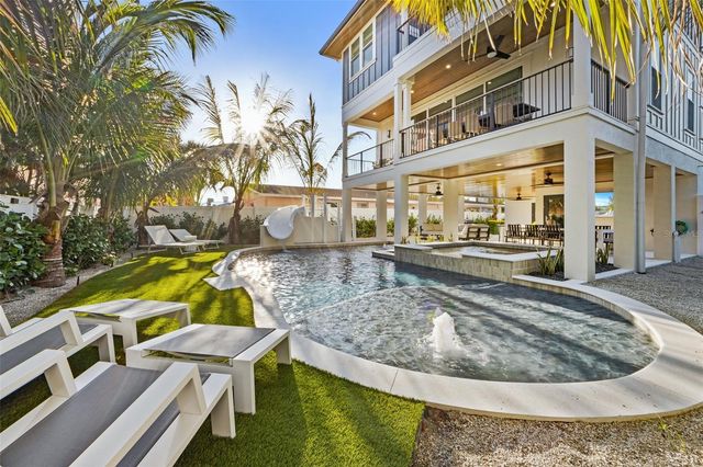 150 GRANT DRIVE, Sarasota, FL 34236