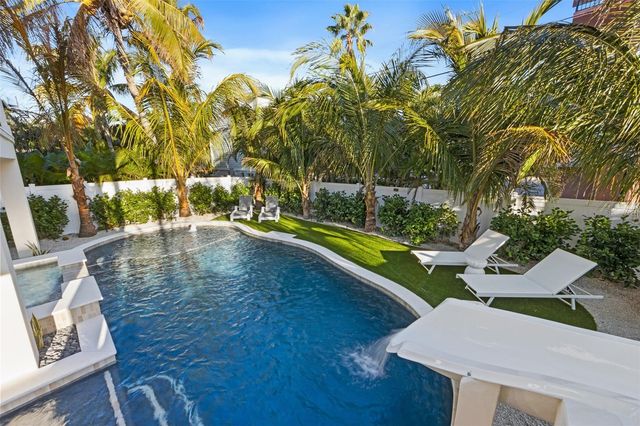 150 GRANT DRIVE, Sarasota, FL 34236