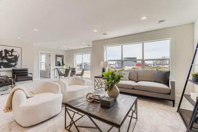 13601 Arrowhead Way, Rosemount, MN 55068