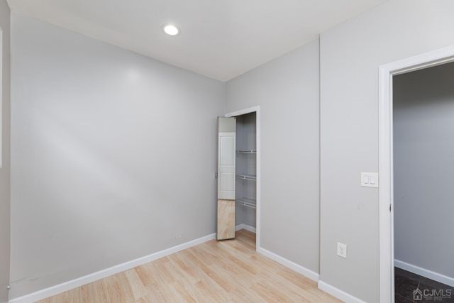 52 Sharot Street, Carteret, NJ 07008