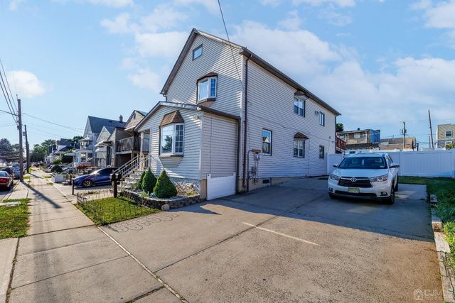 52 Sharot Street, Carteret, NJ 07008
