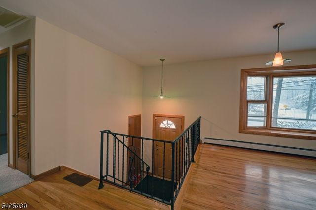 1316 Alps Rd, Wayne Twp., NJ 07470