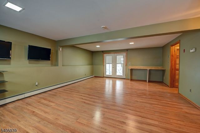 1316 Alps Rd, Wayne Twp., NJ 07470