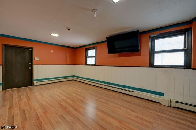 1316 Alps Rd, Wayne Twp., NJ 07470